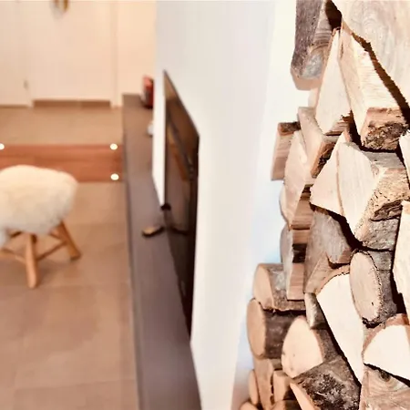 La P.dwelling Luxury House *