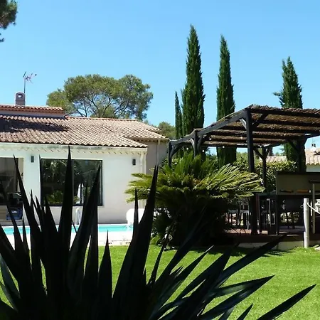 La P.dwelling Luxury House *