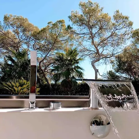 La P.dwelling Luxury House Villa