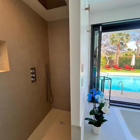 La P.dwelling Luxury House